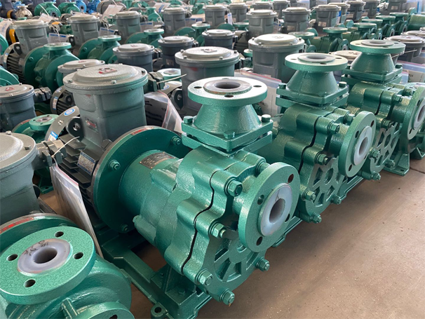 氟塑料自吸磁力泵